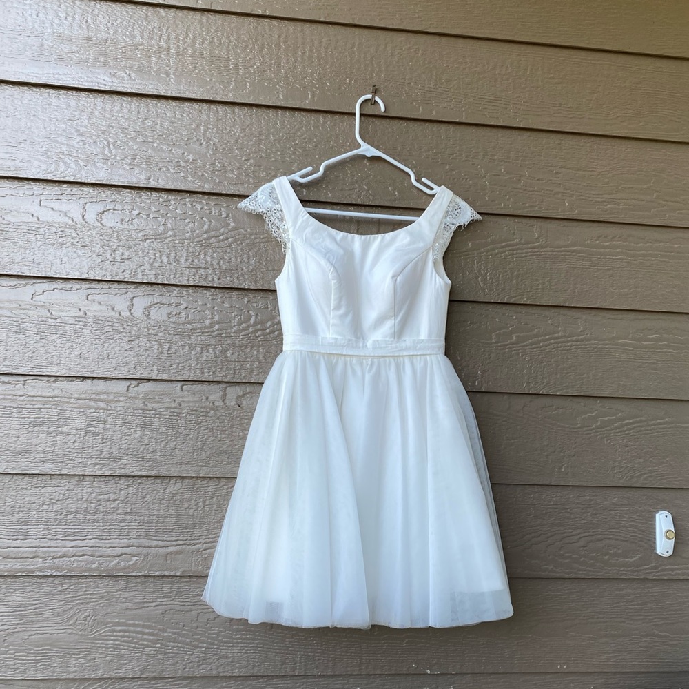 Beauty Lace details Boat Neck Sheath Short Mini Cocktail Dress